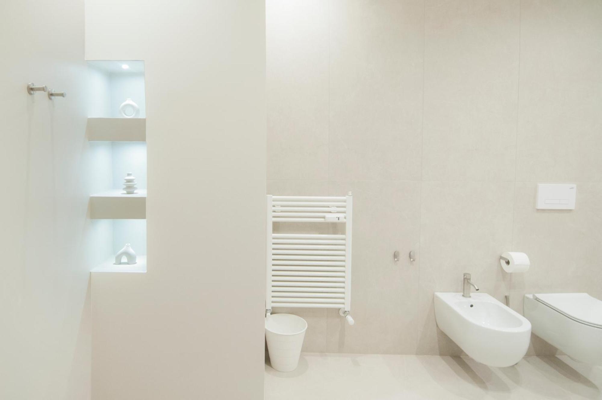 Zefiro - Saffi Design Apartments - Ambrogiohost Болонья Экстерьер фото